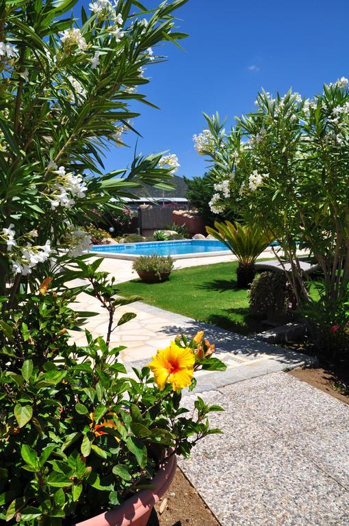 Affittacamere B&B La Villa Dei Graniti Villasimius Eksteriør bilde