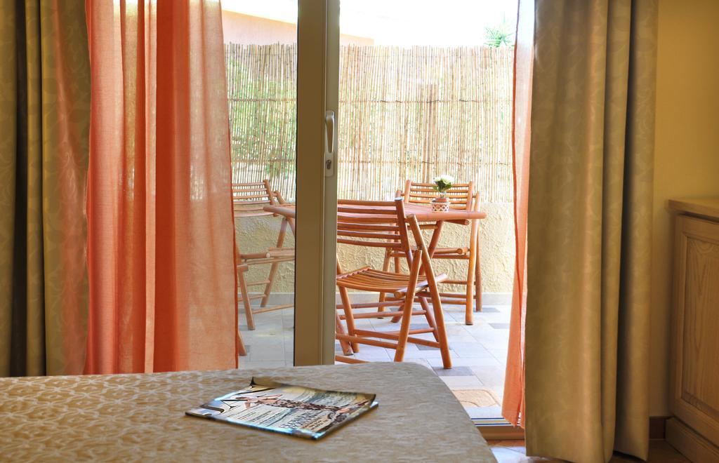 Affittacamere B&B La Villa Dei Graniti Villasimius Rom bilde