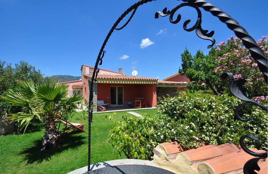 Affittacamere B&B La Villa Dei Graniti Villasimius Eksteriør bilde